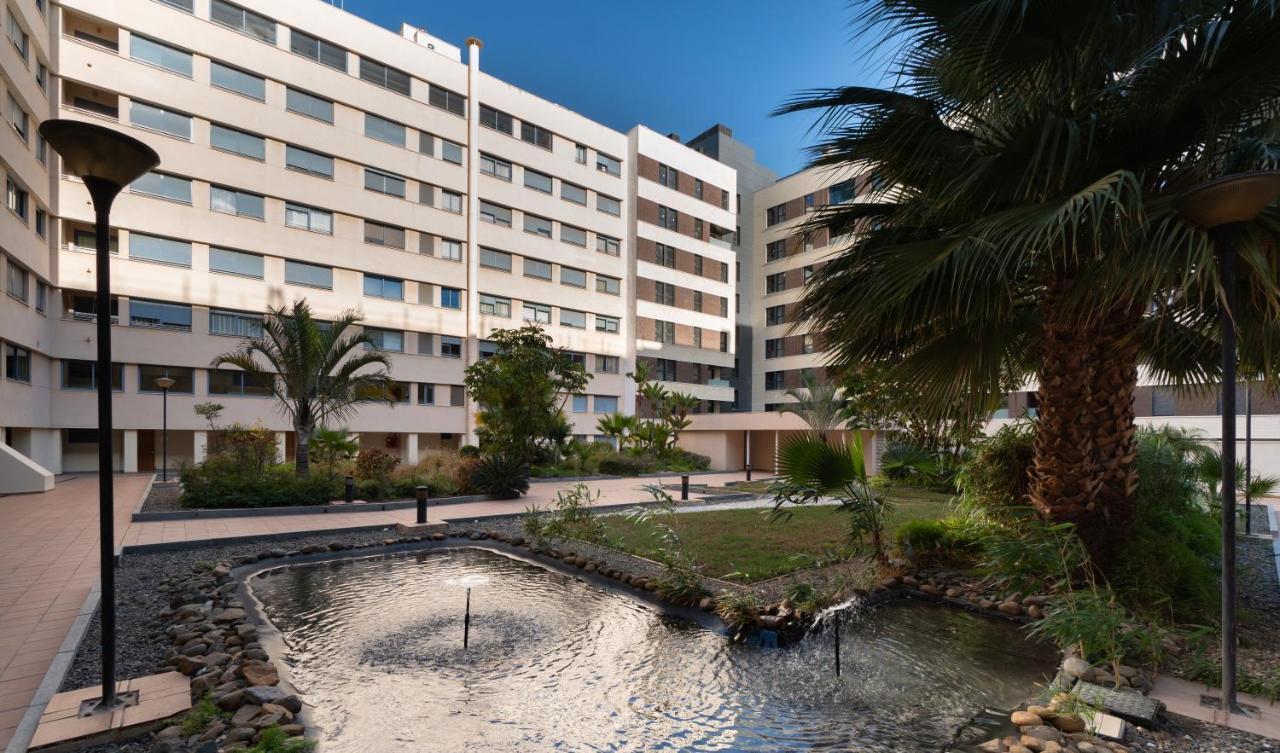 Malaga Centro Maria Zambrano Leilighet Eksteriør bilde